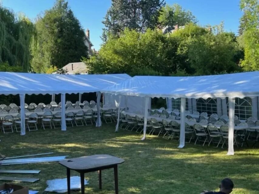 Tables, nappes, verres, chaises, chapiteaux. Location dans le 27, 28, 78