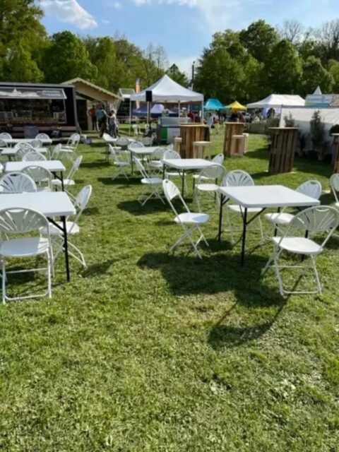 Tables et chaises en location dans le 28, 27 et 78